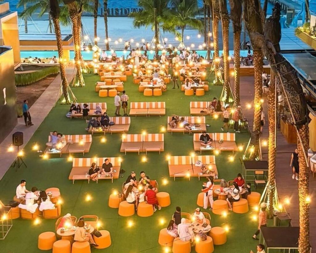 Dreamville Beach Club, Yogyakarta, Java